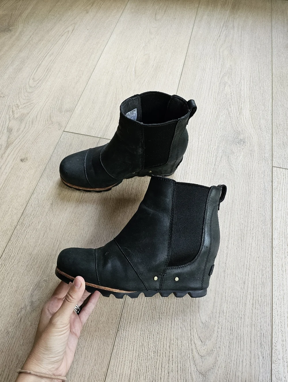 Sorel LEA Wedge Leather Ankle Boots Waterproof Black Women's Size 7.5